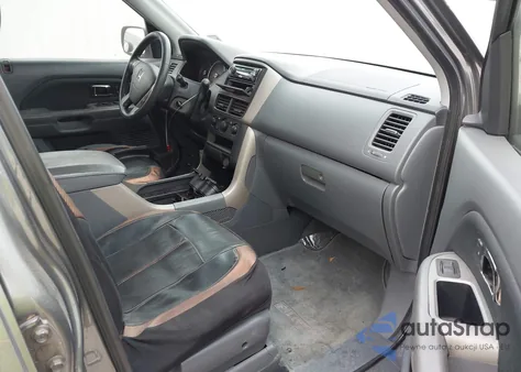 2007 Honda Pilot Lx z USA, uszkodzony, nr VIN 5FNYF28137B016831